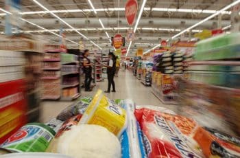 Prévia da inflação oficial de agosto recua 0,14%, diz IBGE