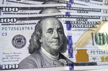 Dólar fecha em alta de 0,03% e Bolsa sobe após corte de juros pelo Fed