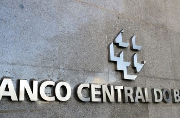 Projeções do mercado para inflação, PIB, Selic e dólar ficam estáveis
