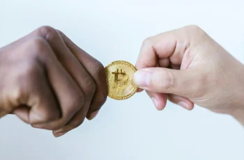 Renda passiva em criptomoedas oferece oportunidades, mas envolve riscos, diz especialista