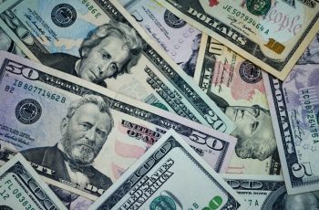 O Vento Favorável de US$ 7T para BTC e Altcoins