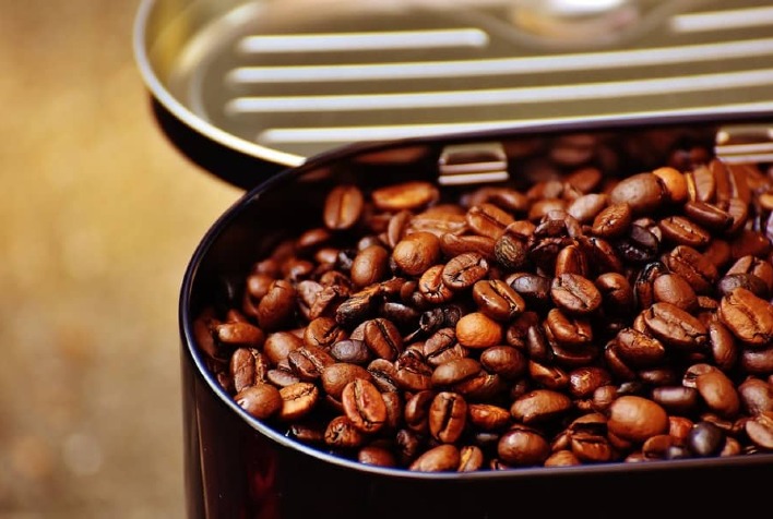 Mercado de café segue volátil com preocupações de oferta e clima incerto