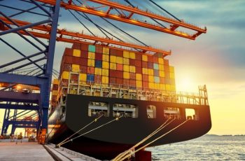 Balança comercial brasileira registra superávit de US$ 44,6 bilhões até setembro de 2025