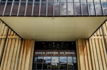 Economistas fazem ajuste para baixo em estimativa de inflação para 2025 e 2026 no boletim Focus