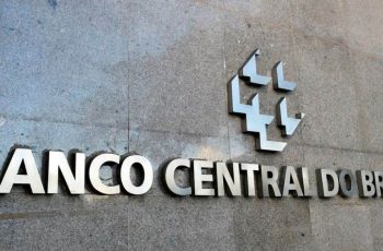 Fachada do Banco Central do Brasil, instituição responsável pela divulgação do boletim Focus hoje