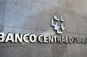 Boletim Focus 2025 mantém inflação em 4,83% e Selic em 15%