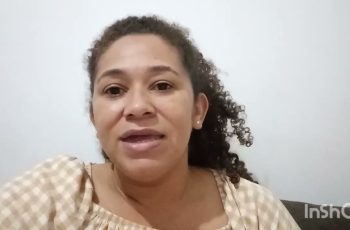 Suas emoções está  comendo vestido seu dinheiro,com excessos de prazeres imediatos.