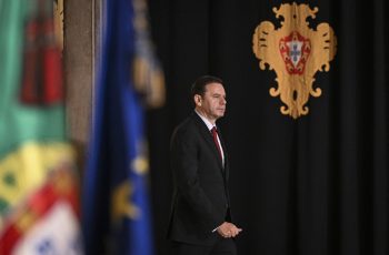 Ministro das Finanças admite que crescimento do PIB está abaixo da “ambição” do Governo português