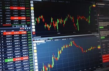 Ibovespa cai 0,59% com foco no Pix parcelado