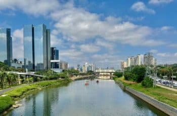 PIB paulista cresce 2,5% em 12 meses