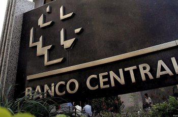 Boletim Focus reduz projeção de inflação e aponta alívio na Selic