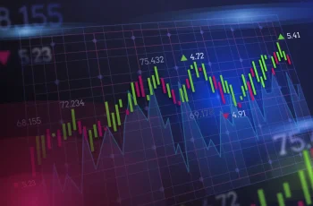 Ibovespa fecha em alta e bate recorde histórico, dólar cai
