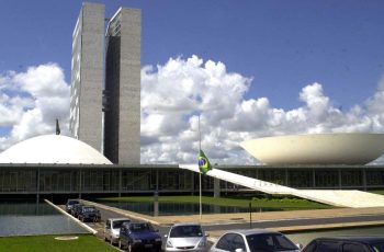 Segundo o Ministério da Fazenda, o tarifaço dos Estados Unidos pode tirar 0,2 ponto do PIB do Brasil até dezembro de 2026