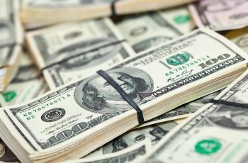 Dólar fecha a R$ 5,29, menor valor desde junho de 2024; Ibovespa bate recorde e supera os 144 mil pontos