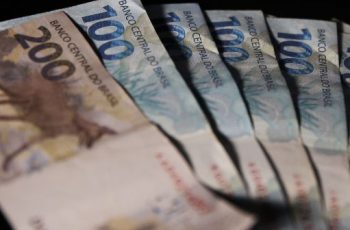 Mercado mantém projeções estáveis para inflação, PIB, Selic e dólar