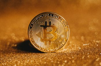 Bitcoin testa romper a barreira dos US$ 125 mil em 2025