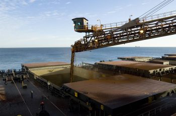 Balança comercial tem superávit de US$ 3 bilhões em setembro