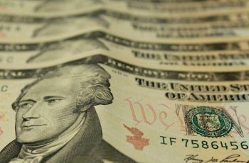Dólar fecha em queda e volta a R$ 5,40 com sinal de alívio na relação entre EUA e China