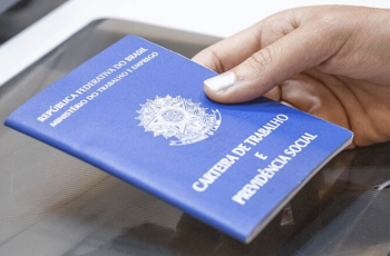 Taxa de desemprego em Curitiba atinge 4% no segundo trimestre de 2025, segundo a Prefeitura 4 Curitiba gera 24.983 empregos formais nos sete primeiros meses de 2025, segundo Caged – CBN Curitiba – A Rádio Que Toca Notícia