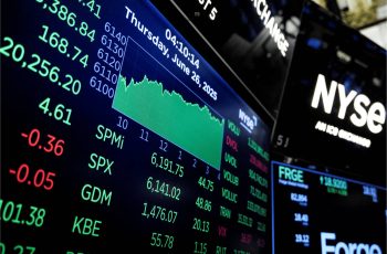 Bolsas de NY sobem e batem recorde triplo, com expectativa por corte nos juros do Fed