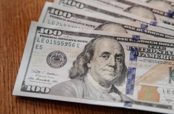 Dólar encerra em alta de 0,5%, cotado a R$ 5,58 nesta segunda-feira, 19 de outubro de 2025 6 Mix Vale