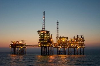 Petróleo recua fortemente na semana com oferta em foco e racionalização de demanda