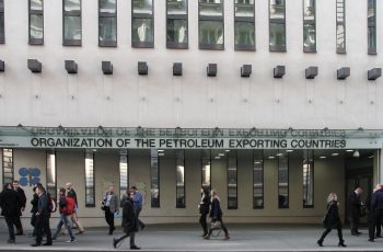 Opep+ nega decisão sobre aumento na produção antes de reunião