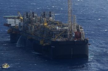 PIB pode crescer R$ 419 bilhões com exploração da Margem Equatorial, segundo estudo da Petrobras 6 Sucesso na Margem Equatorial pode adicionar R$ 419 bi ao PIB do Brasil, diz gerente da Petrobras