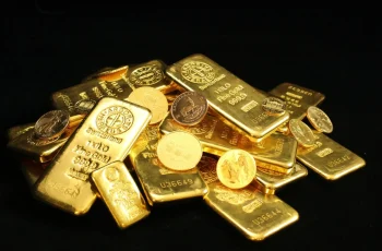 Ouro bate US$ 4 mil por orça-troy pela 1ª vez na história