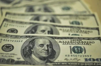 Dólar sobe 0,39% e fecha a R$ 5,379 após acordo entre EUA e China 11 Dólar fecha em alta e Bolsa atinge novo recorde