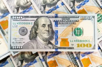 Dólar hoje sobe 0,5% para R$ 5,52 com tensão comercial entre EUA e China