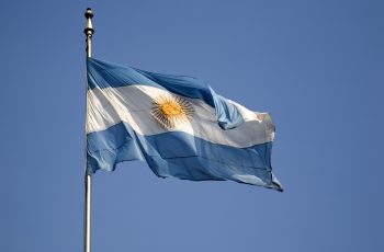 Peso argentino avança 3,02% frente ao real após eleições que consolidam poder de Javier Milei 1 Peso argentino sobe e Merval dispara com vitória de Milei nas legislativas | Investimento no Exterior