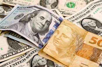 Projeção do PIB para 2025 é revisada para baixo, passando de 2,17% para 2,16%, segundo Boletim Focus do Banco Central 3 Boletim Focus reduz projeções para o dólar; inflação cai