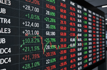 Ibovespa recua 0,29% e fecha aos 144.085,15 pontos 6 Painel do Ibovespa em queda com destaque para Vale; dólar a R$ 5,39.