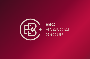 Petróleo Brent cai acentuadamente e pode ficar abaixo de US$ 60 por barril devido à incerteza no fornecimento global de energia. 11 Preço do Barril de Petróleo Cai Após Negociações Entre EUA e Rússia; Ouro Ultrapassa US$ 4.300