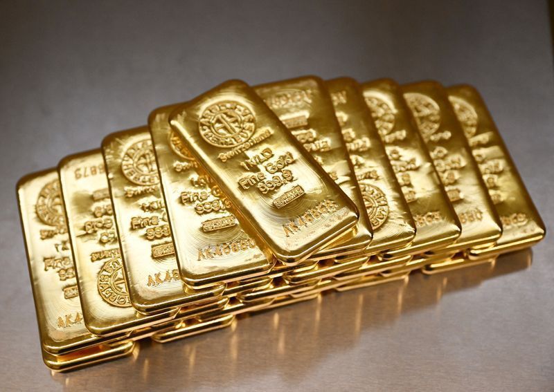 Ouro encerra em queda de 0,75%, a US$ 3.868,10 por onça-troy 2 Ouro fecha em queda após tom cauteloso de dirigente do Fed e shutdown
