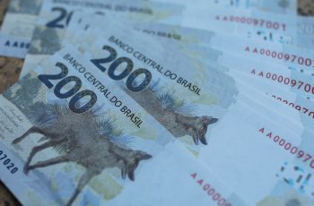 Juros futuros sobem em dia negativo para emergentes e após falas de Haddad