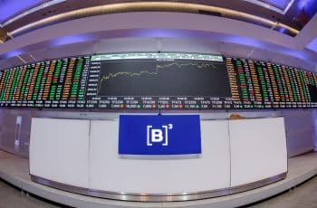 Novo recorde da bolsa em dia de menor desemprego da história: como assim?