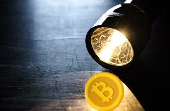 Uptober vermelho: Bitcoin encerra outubro em queda acumulada pela primeira vez em 7 anos