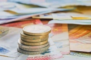 Quanto o euro azul fechou hoje, quarta-feira, 19 de novembro?