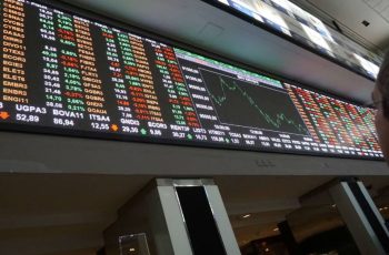 Ibovespa renova recorde atingindo 154 mil pontos com crescimento de 28% em 2025