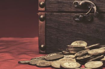 Ibovespa ultrapassa 158 mil pontos e acumula 15 sessões seguidas de alta 4 Baú de tesouro com moedas