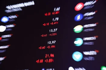 Ibovespa recua 0,07% e fecha a 157.632,90 pontos após 15 altas consecutivas 8 Facebook icon