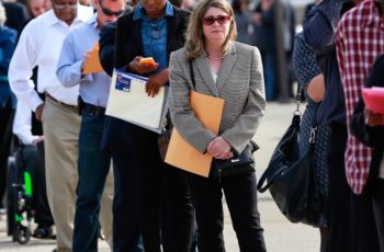 Taxa de Desemprego nos EUA Sobe para 4,4% em Setembro