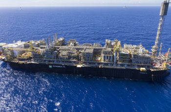 Ano que vem deve ser 'bastante difícil' para preços do petróleo, diz presidente da Petrobras | Empresas