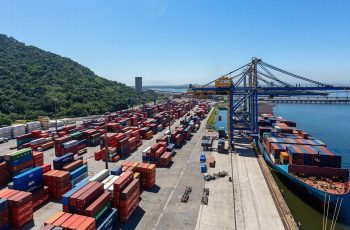 Balança comercial registra superávit de US$ 6,964 bilhões em outubro, alta de 70,2% em relação a 2024, segundo Mdic 10 Balança comercial tem o segundo maior superávit para meses de outubro