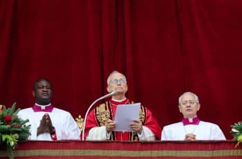 Papa Leão 14 critica condições em Gaza em missa de Natal - 25/12/2025 - Mundo
