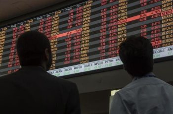 Ibovespa fecha em alta após decisão do Fed e inflação branda