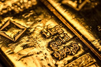 Ouro fecha em alta com dólar mais fraco e aversão a risco nos mercados | Finanças