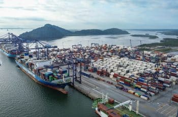 Balança comercial brasileira registra superávit de US$ 2,1 bilhões